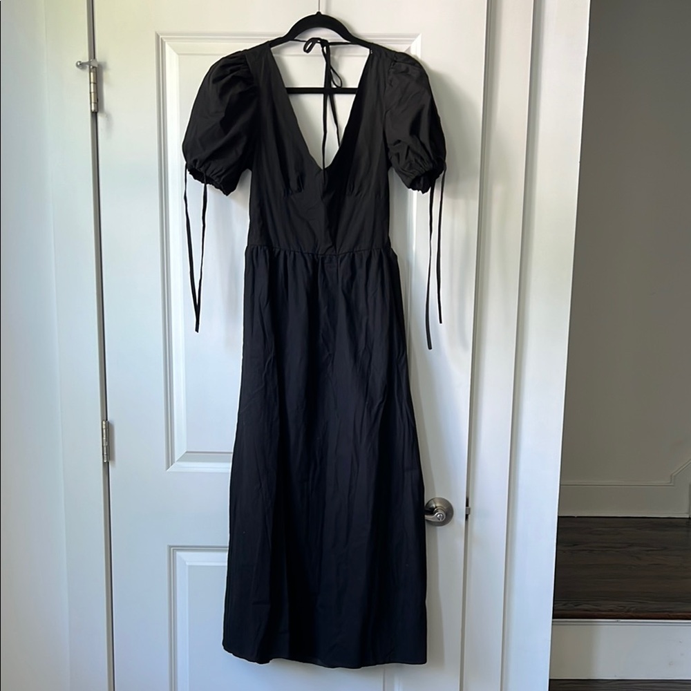 Black V-Neck Puff Sleeve Maxi Dress